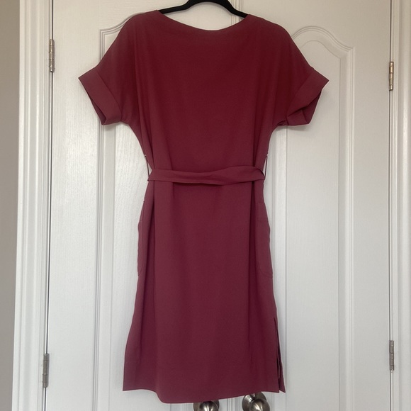 Babaton Shortsleeved Dress with Pockets and Tie - Picture 9 of 9